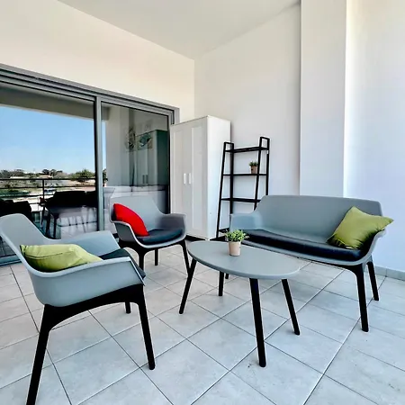 Mackenzie Lara 201 Daire *