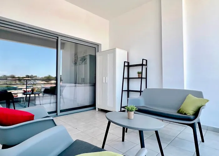 Appartamento Mackenzie Lara 201