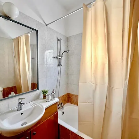 Mackenzie Lara 201 Apartment Larnaka