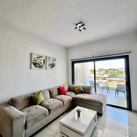 Mackenzie Lara 201 Apartment Larnaka